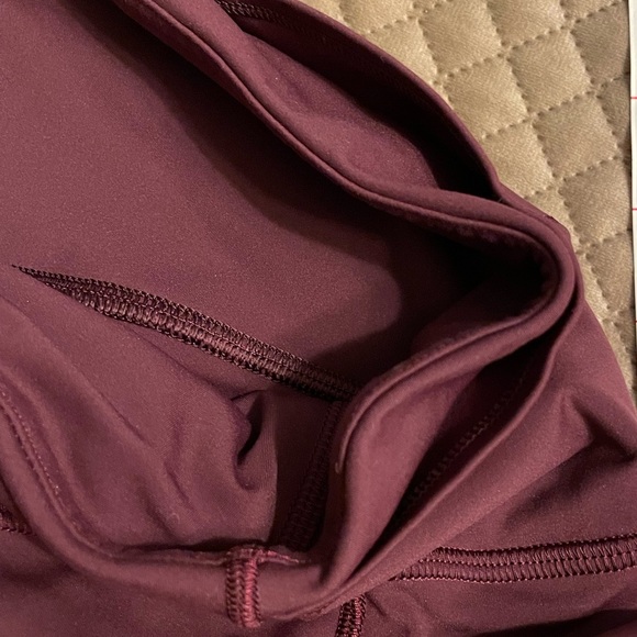 Lululemon Fast and Free Biker shorts 10” size 8 - Picture 6 of 9